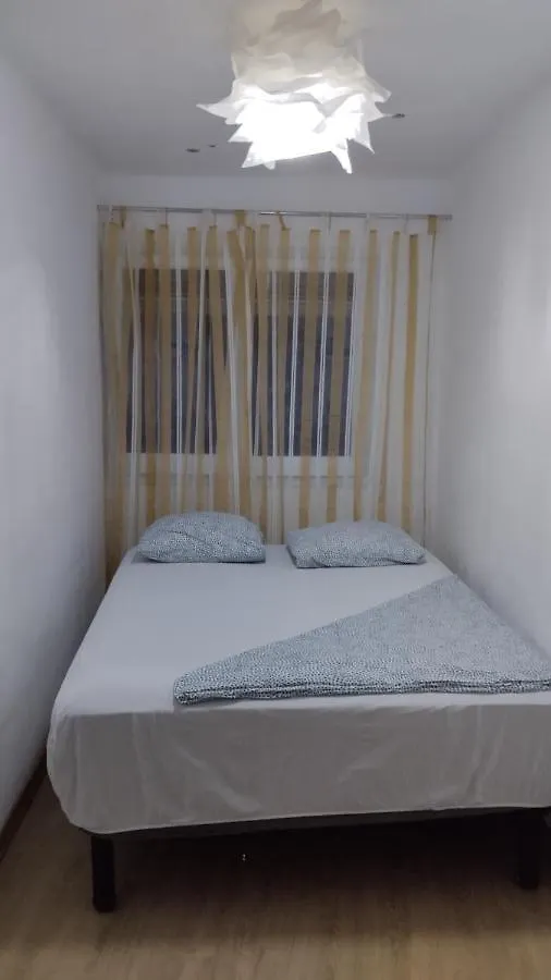 Metro La Salut Apartment Badalona